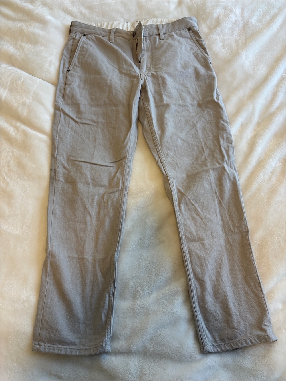 Slim Straight Men's Jeans in Light Gray